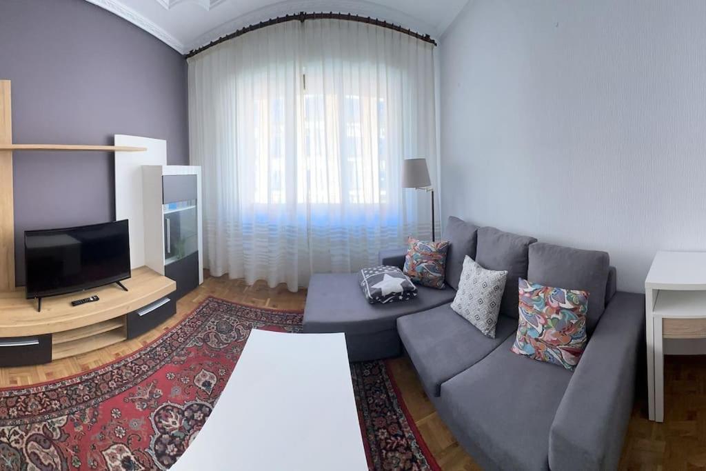 Comodo Y Centrico Apto. En Gijón Kültér fotó